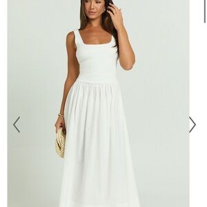 Elegant White Midi Dress